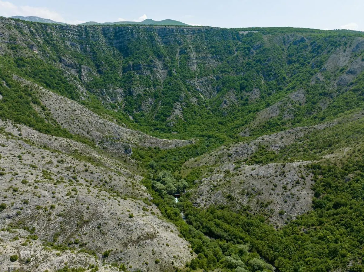 Holiday House Zrmanja Vrelo