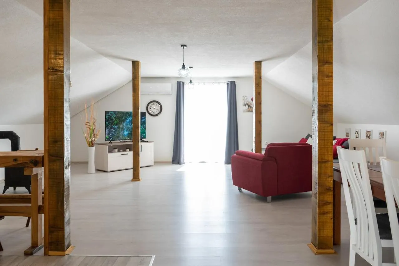 Holiday House Zrmanja Vrelo Krupa 0*,