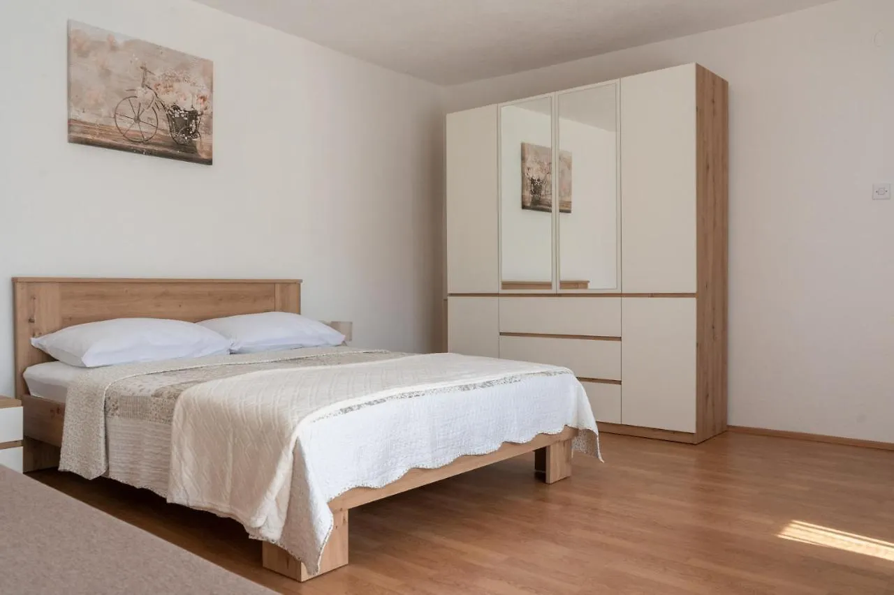 Holiday House Zrmanja Vrelo Krupa 0*,  Croatia