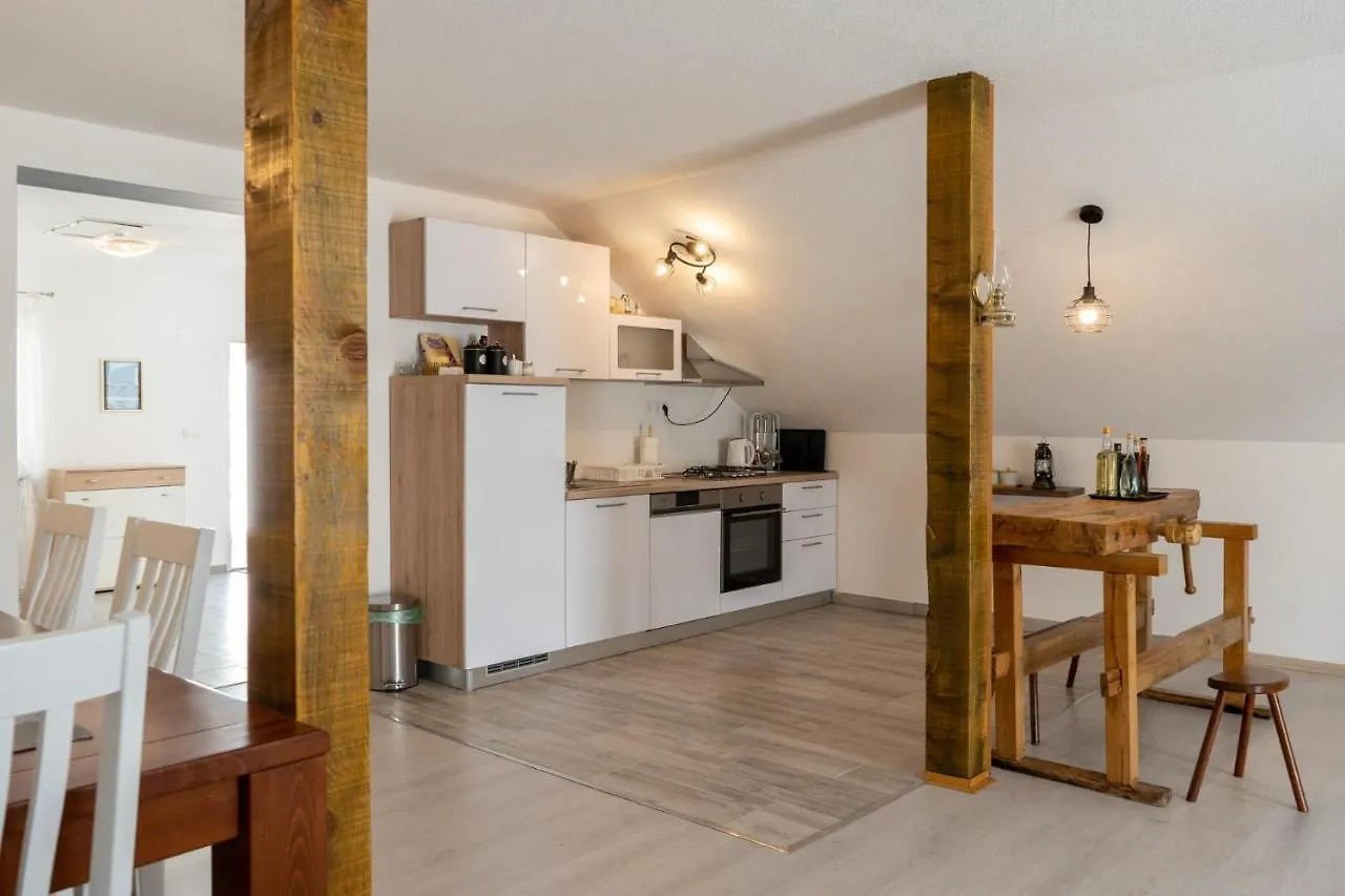 Holiday House Zrmanja Vrelo Krupa Croatia